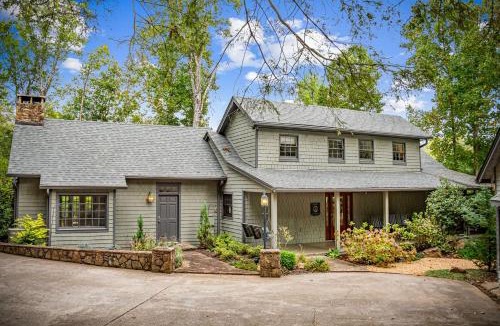 Blue Ridge House | Gleesome Inn
