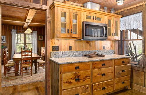 Topton Bed & Breakfast | Glen Choga Lodge