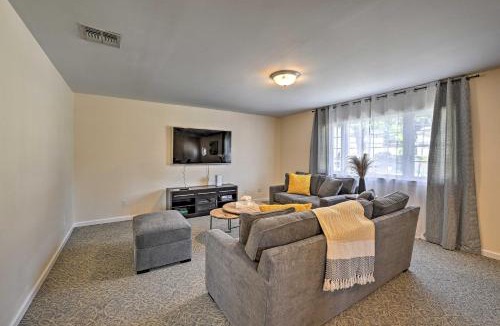 Glen Cove House | Glen Cove Home: Walk to Boardwalk + Dining!