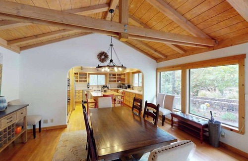 Glen Ellen House | Glen Ellen Heated Pool Estate on 5 Secluded Acres