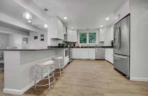 Queensbury House | Glen Lake Sunset Escape