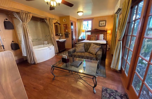 Placerville Bed & Breakfast | Glen Morey Country House B & B Inn