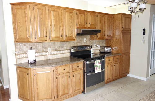 Narvon House | Glen Oaks Colonial House
