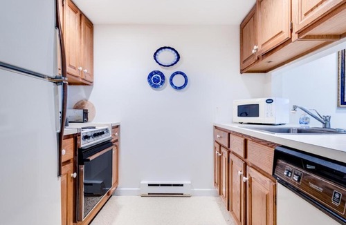 Chautauqua Apartment | Glen Park C4 condo