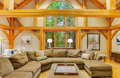 Londonderry House | Glen Road Lodge