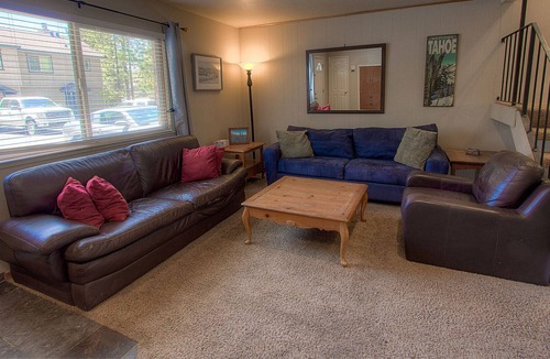 Lake Forest Condo | Glen Sully - Beach, Pool, Tennis, Basketball, Pet Friendly, Wow! (TCC0677)