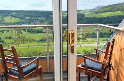 East Lewiston House | Glen View Lodge