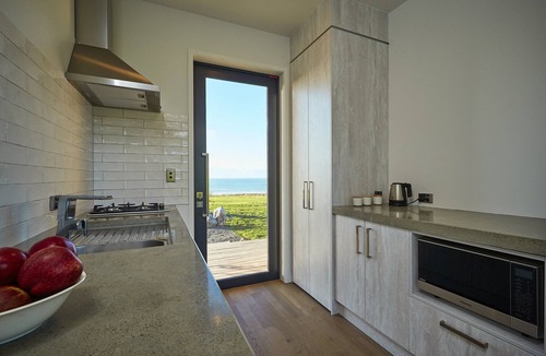 Hapuku Cabin | Glenburn Coastal Retreat