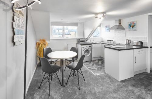 West Cliff Apartment | Glencoe Holiday Apartments Whitby