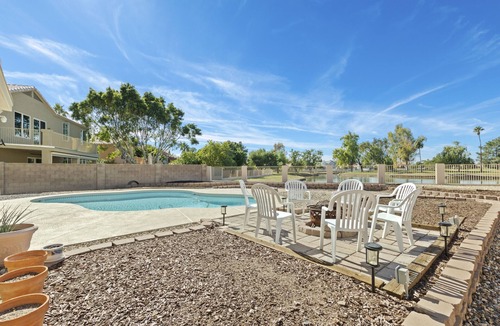 Arrowhead Ranch Villa | Glendale Golf Community Getaway