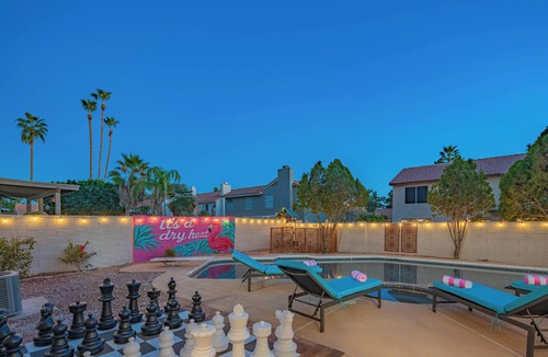 Arrowhead Ranch House | Glendale Resort Estate, Pool, Theater, Game Room, Golf & Much More, 20 Guests
