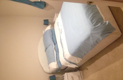 Ellesmere Port House | Glendas palace guesthouse