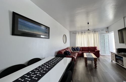 Glenelg North Apartment | GLENELG beach front 2 BEDROOM UNIT