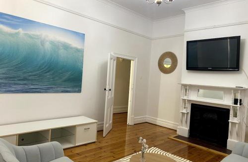 Glenelg South House | Glenelg - Charmer