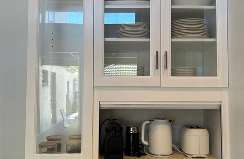 Glenelg North House | Glenelg Coastal Stay