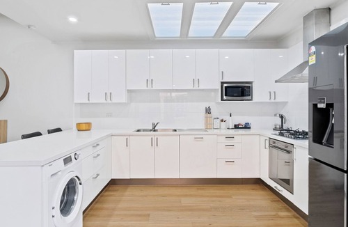 Glenelg Cottage | Glenelg Cottage by Marina