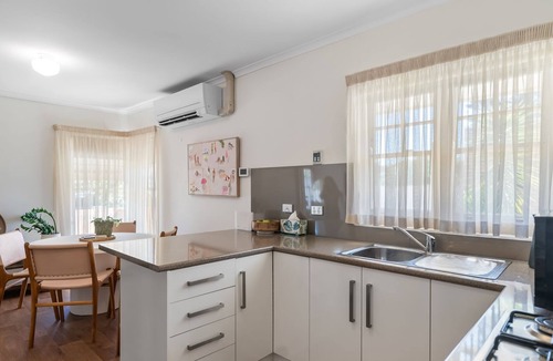 Glenelg North Apartment | Glenelg Hideaway Bliss