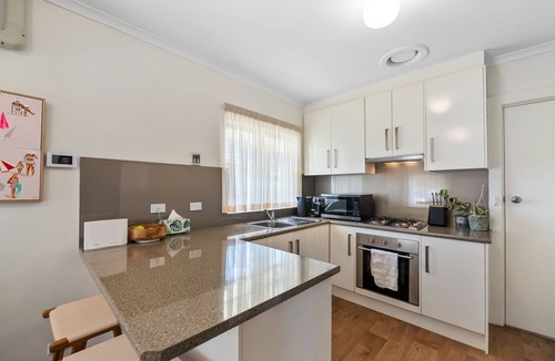 Glenelg North Apartment | Glenelg Hideaway Bliss