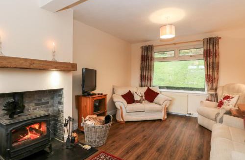 Strathblane House | Glenfinglas Dam Cottage