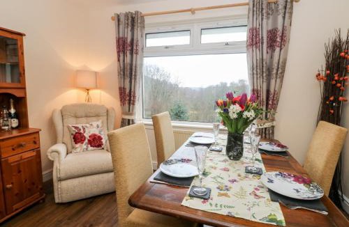 Strathblane House | Glenfinglas Dam Cottage