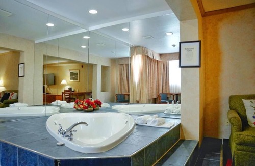 Niagara Falls Hotel | Glengate Hotel & Suites