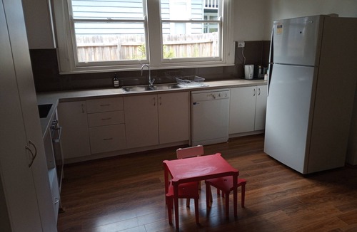 Moonee Ponds House | Glengrove @ Moonee Ponds, sleeps 6, big garden