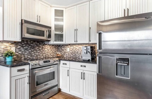 Glenn Haven Shores House | Glenn Haven Getaway -Private Beach, Game Room, Secluded Yard
