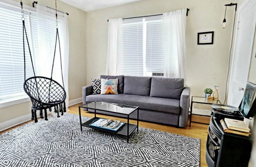 Lower Greenville Apartment | Global Cup Arboretum Tickets Available, The Artist's Corner