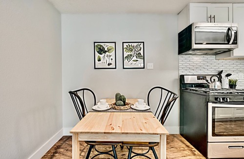 Old East Dallas Apartment | Global Cup Lovely Dallas Flat Near Downtown