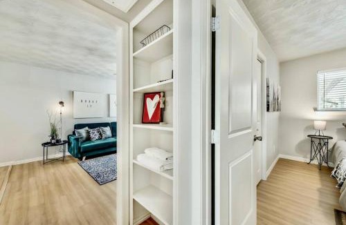 Old East Dallas Apartment | Global Cup The Art Deco and Arboretum Tickets Included