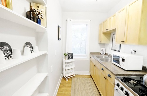 Lower Greenville Apartment | Global Cup The Explorer's Hearth M-Streets