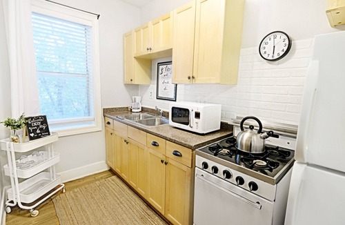 Lower Greenville Apartment | Global Cup The Explorer's Hearth M-Streets