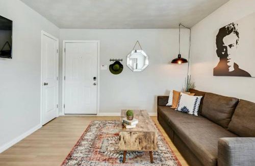 Old East Dallas Apartment | Global Cup The Swank - Close to Downtown