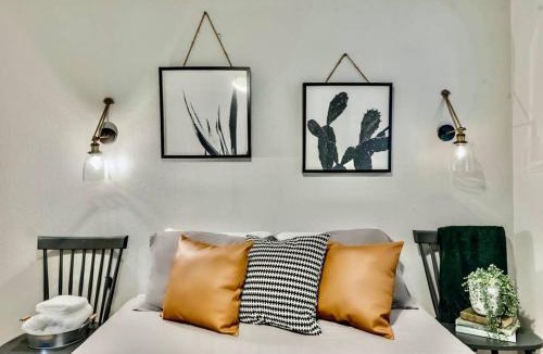 Old East Dallas Apartment | Global Cup The Swank - Close to Downtown