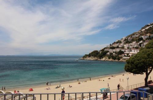 Almadraba-Canyelles Apartment | Global Immo 3343 VILLA CATHERINE
