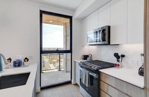 Evans Churchill Apartment | Global Luxury Suites at Downtown Phoenix