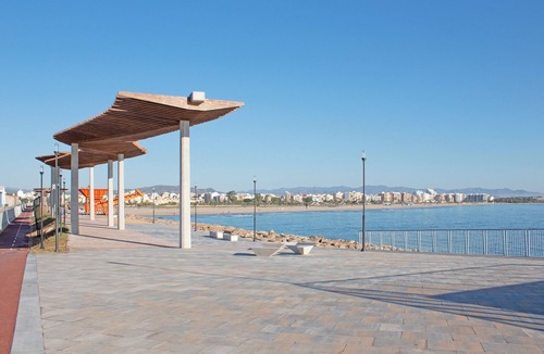 Sagunto Ski Chalet | Global Properties: Apartment in Puerto de Sagunto