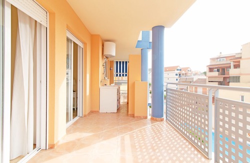 Canet de Berenguer Apartment | Global Vacacional: Apartment with pool and terrace in Canet beach