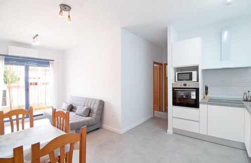 Canet de Berenguer Apartment | Global Vacacional: Apartment with large terrace on Canet beach