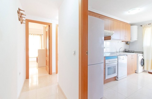 Canet de Berenguer Apartment | Global Vacacional: 3 bedroom flat with terrace in Canet Beach