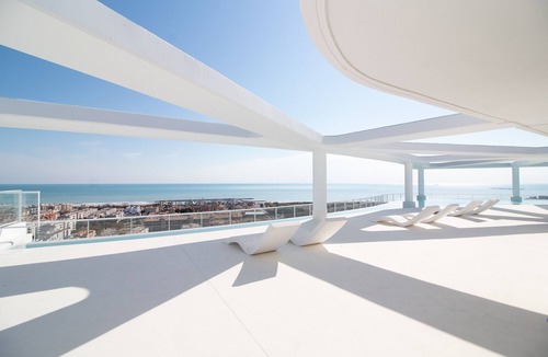 Canet de Berenguer Apartment | Global Vacacional: Modern flat with two terraces with sea and mountain views.