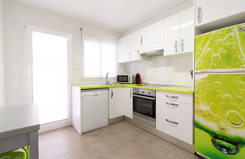 Sagunto Apartment | Global Vacacional: 4-bedroom apartment 100 m from the beach