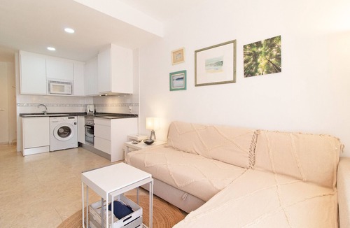 Sagunto Apartment | Global Vacacional: Practical flat in Puerto de Sagunto close to the beach
