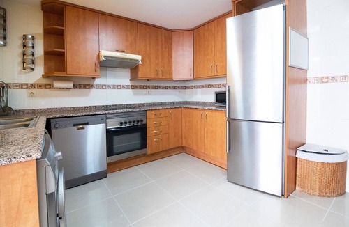 Sagunto Ski Chalet | Global Vacacional: Modern and practical townhouse in Puerto de Sagunto