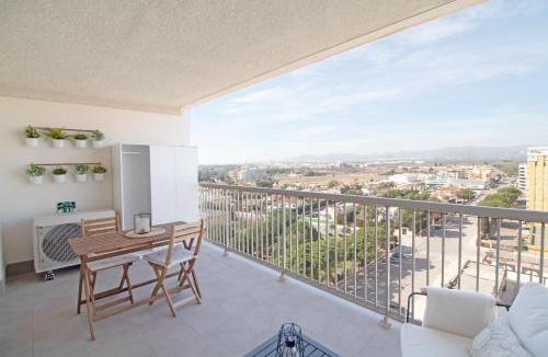 Canet de Berenguer Apartment | Global Vacacional, Moderno apartamento con piscina y terraza en la playa de Canet