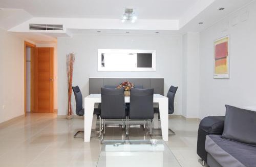 Sagunto House | Global Vacacional, Moderno y práctico adosado en Puerto de Sagunto