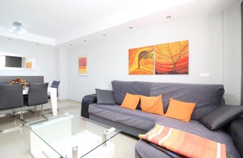 Sagunto House | Global Vacacional, Moderno y práctico adosado en Puerto de Sagunto