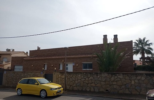 Mont-roig del Camp Ski Chalet | Global Villa Agustina, con piscina privada y Barbacoa en Mont-Roig