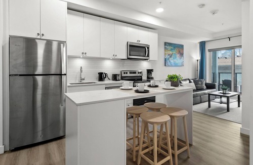 Crescent Heights Apartment | GLOBALSTAY Condo Near the Bow River