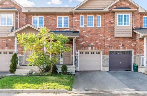 Stoney Creek House | GLOBALSTAY. Luxury 3BR 2.5 BA Townhome. HOT TUB, GYM,Sauna,BBQ